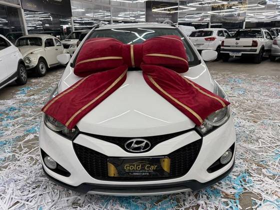HYUNDAI HB20X 1.6 16V PREMIUM FLEX 4P MANUAL HYUNDAI HB20X 1.6 16V PREMIUM FLEX 4P MANUAL